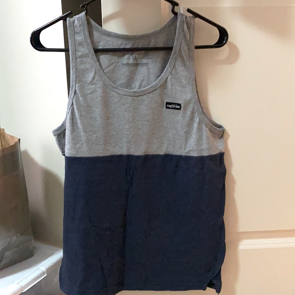 Flag nor Fail tank - navy and gray